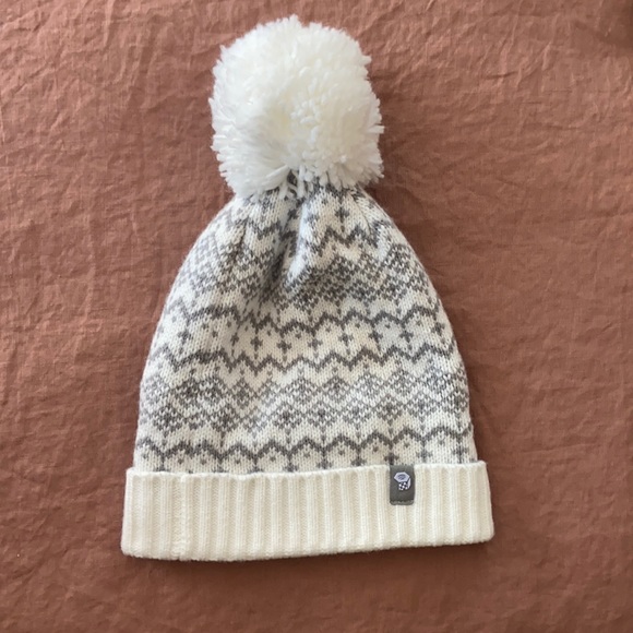 Mountain Hardwear Accessories - Mountain Hardware Hat NWOT